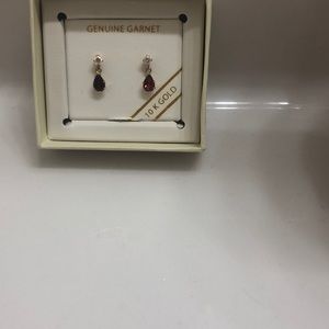 10k gold and garnet readings